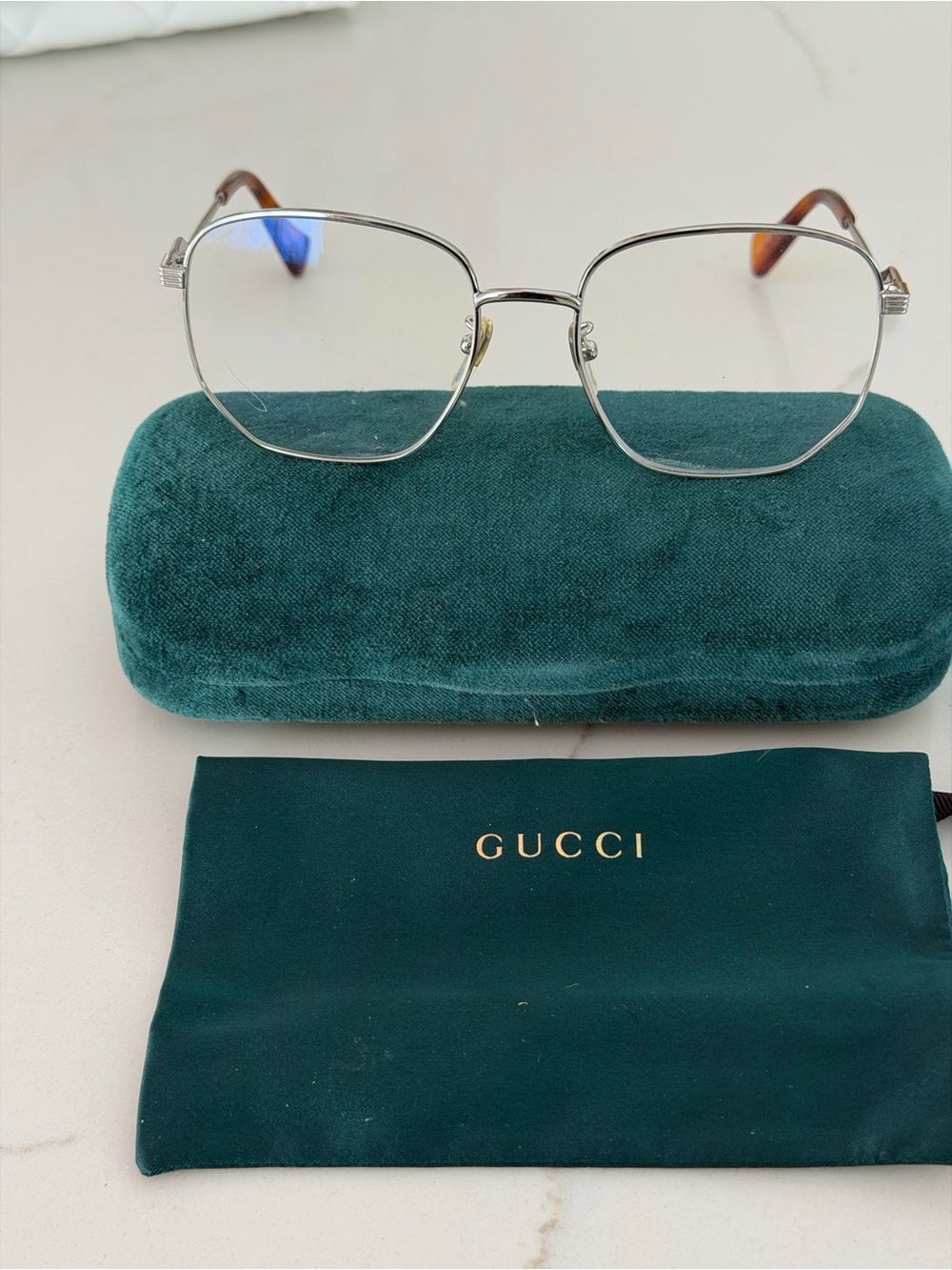 Gucci Silver Metal Frame Women's Glasses with Green Velvet Case